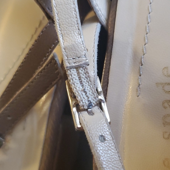 Kate Spade Crystal Embellished Leather Sandal, Size 38 - Picture 9 of 12